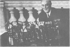 Иллюстрация к книге — Франклин Рузвельт. Человек и политик [pic_33.jpg]