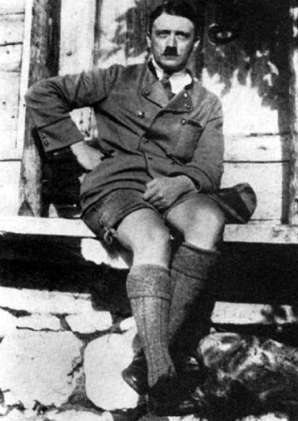 Иллюстрация к книге — Гитлер_директория [i_007.jpg]