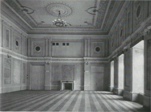 Иллюстрация к книге — Боярские дворы [i_008.jpg]