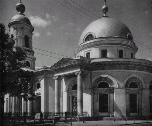 Иллюстрация к книге — Боярские дворы [i_021.jpg]