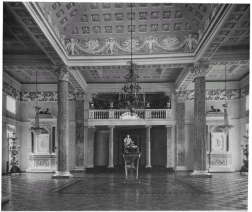 Иллюстрация к книге — Боярские дворы [i_105.jpg]