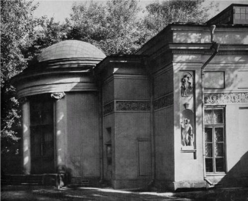 Иллюстрация к книге — Боярские дворы [i_108.jpg]