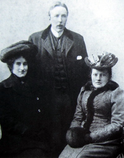 Иллюстрация к книге — Солдат всегда солдат. Хроника страсти [i_002.jpg]