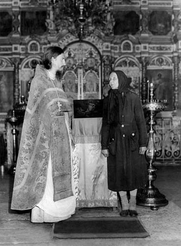 Иллюстрация к книге — Черно-белое кино [i_001.jpg]