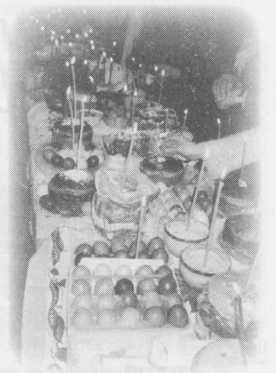 Иллюстрация к книге — Небесный огонь и другие рассказы [i_085.jpg]