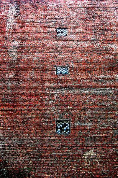 Иллюстрация к книге — Записки риелтора, или Нас всех испортил квартирный вопрос [i_011.jpg]