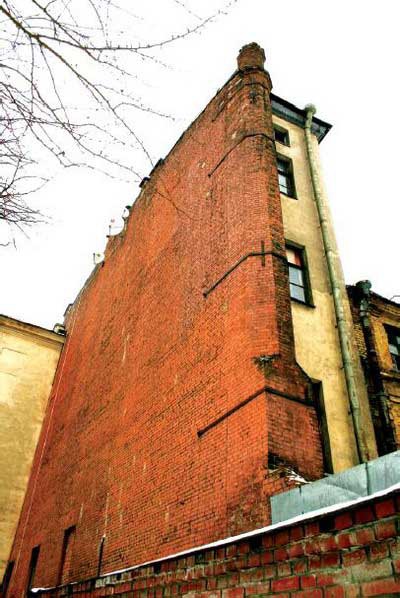 Иллюстрация к книге — Записки риелтора, или Нас всех испортил квартирный вопрос [i_013.jpg]