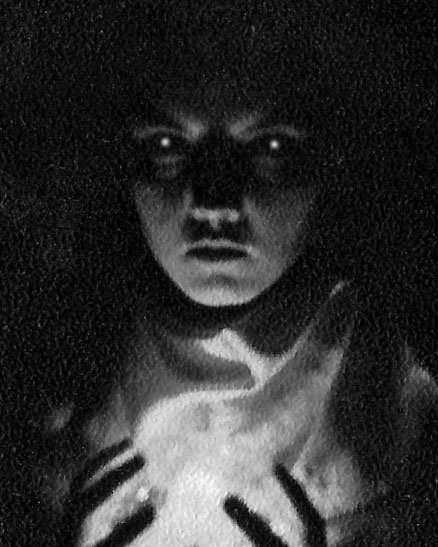 Иллюстрация к книге — Город Пустых. Побег из дома странных детей [i_003.jpg]