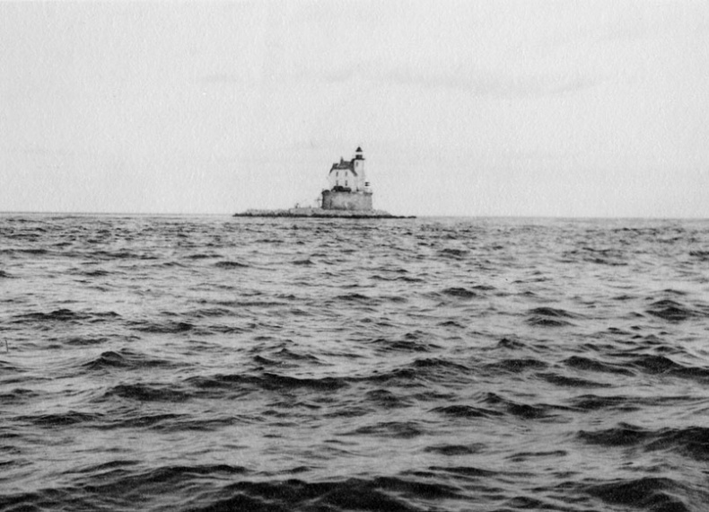 Иллюстрация к книге — Город Пустых. Побег из дома странных детей [i_015.jpg]