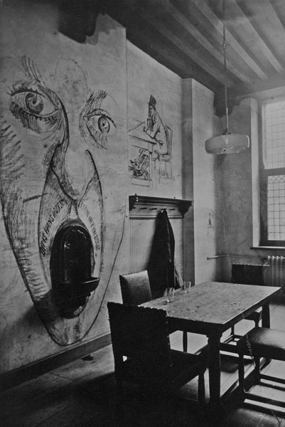 Иллюстрация к книге — Город Пустых. Побег из дома странных детей [i_060.jpg]