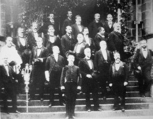 Иллюстрация к книге — Путешествие во тьме [i_004.jpg]