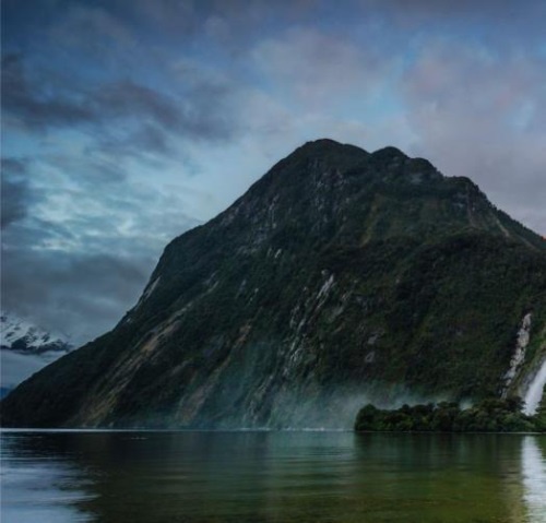 Иллюстрация к книге — Создатель [i_006.jpg]