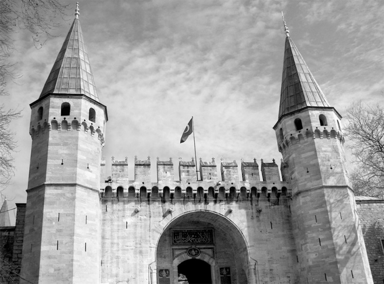 Иллюстрация к книге — Роксолана. В гареме Сулеймана Великолепного [i_010.jpg]