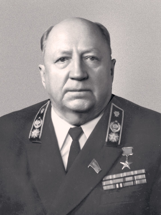 Иллюстрация к книге — Последний идол [i_047.jpg]