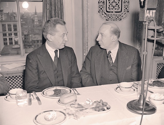 Иллюстрация к книге — Последний идол [i_052.jpg]