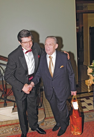 Иллюстрация к книге — Последний идол [i_058.jpg]