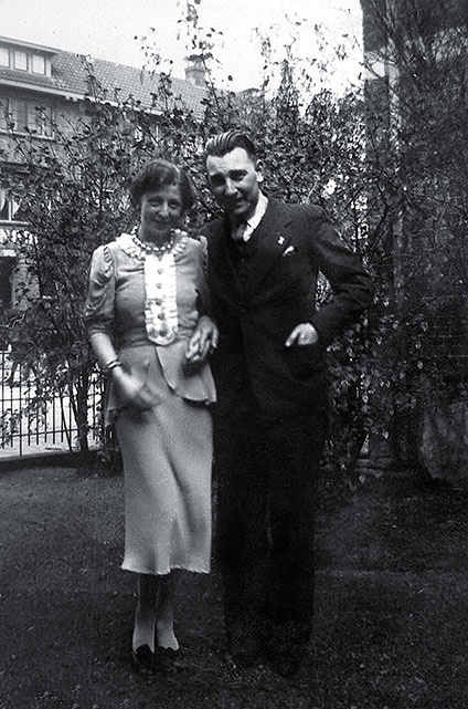 Иллюстрация к книге — Танцующая в Аушвице [i_013.jpg]