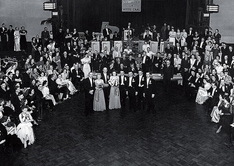 Иллюстрация к книге — Танцующая в Аушвице [i_033.jpg]