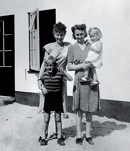 Иллюстрация к книге — Танцующая в Аушвице [i_052.jpg]