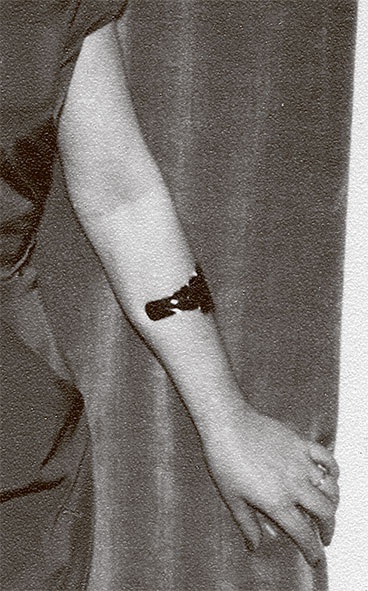 Иллюстрация к книге — Танцующая в Аушвице [i_058.jpg]