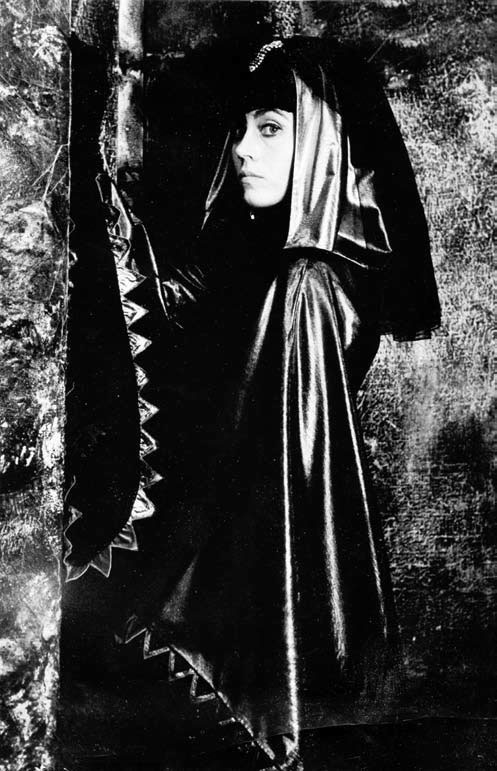 Иллюстрация к книге — Записки кинорежиссера о многих и немного о себе [i_011.jpg]