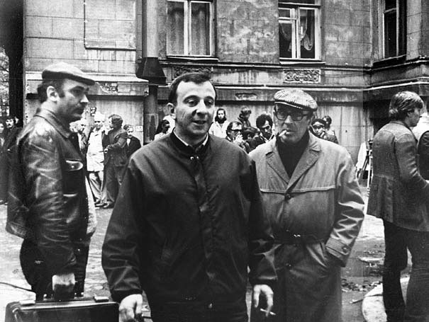 Иллюстрация к книге — Записки кинорежиссера о многих и немного о себе [i_019.jpg]