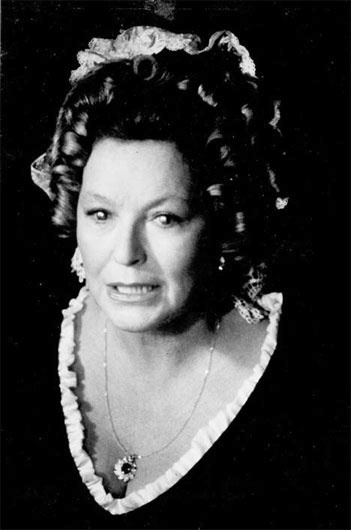 Иллюстрация к книге — Записки кинорежиссера о многих и немного о себе [i_028.jpg]