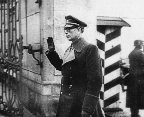 Иллюстрация к книге — Власов против Сталина. Трагедия русской освободительной армии 1944-1945 год [i_013.jpg]