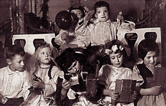 Иллюстрация к книге — Странники войны. Воспоминания детей писателей. 1941-1944 [Autogen_eBook_id100.jpg]