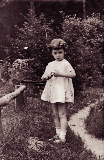 Иллюстрация к книге — Странники войны. Воспоминания детей писателей. 1941-1944 [Autogen_eBook_id105.jpg]