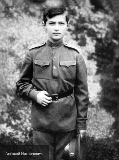 Иллюстрация к книге — Caprichos. Дело об убийстве Распутина [i_022.jpg]