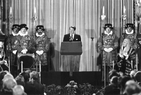 Иллюстрация к книге — Англосаксонская мировая империя [i_025.jpg]