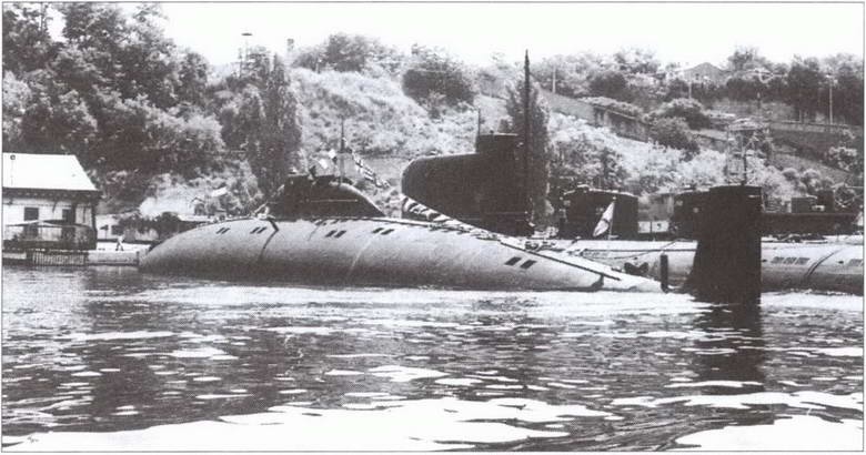 Иллюстрация к книге — "Непотопляемый авианосец" Крым. 1945-2014 [i_031.jpg]