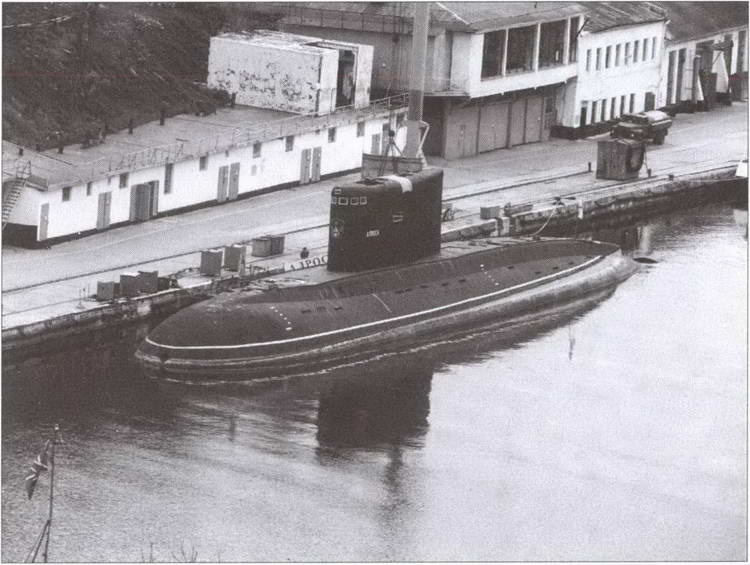 Иллюстрация к книге — "Непотопляемый авианосец" Крым. 1945-2014 [i_032.jpg]