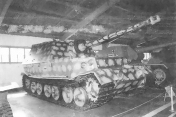 Иллюстрация к книге — Бог войны Третьего рейха [i_032.jpg]