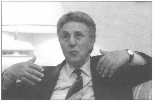 Иллюстрация к книге — Короткий век блистательной империи [i_048.jpg]