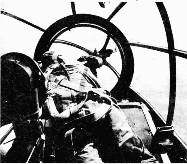 Иллюстрация к книге — Торпедоносцы в бою. Их звали "смертниками" [i_071.jpg]