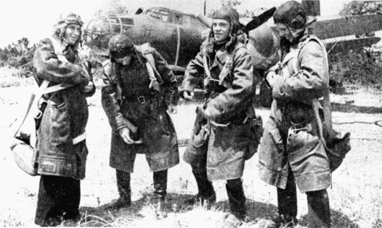 Иллюстрация к книге — Торпедоносцы в бою. Их звали "смертниками" [i_084.jpg]