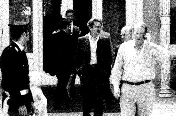 Иллюстрация к книге — Кто правит миром? Или вся правда о Бильдербергском клубе [i_002.jpg]