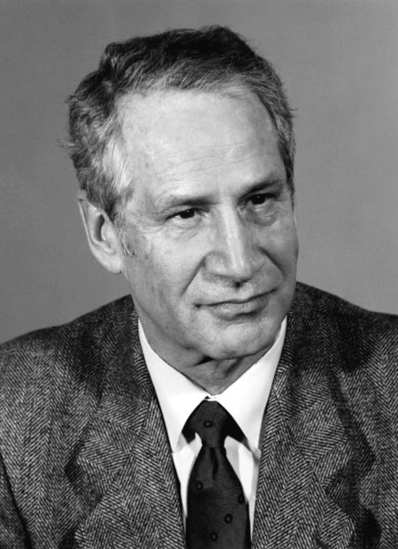 Иллюстрация к книге — Дожать Россию! Как осуществлялась Доктрина [i_013.jpg]