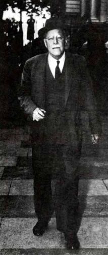 Иллюстрация к книге — ЦРУ против КГБ. Искусство шпионажа [i_018.jpg]