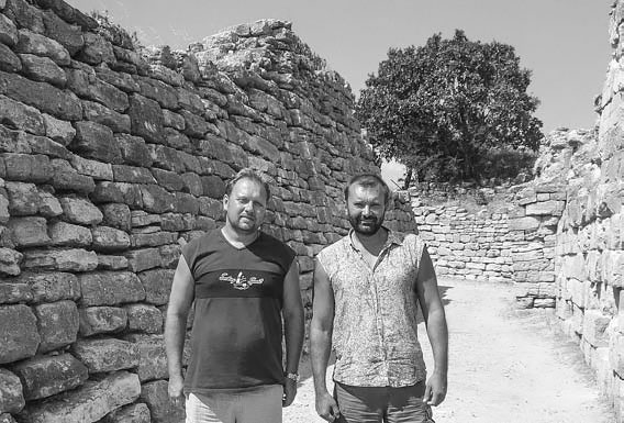 Иллюстрация к книге — Троянский конь западной истории [i_039.jpg]