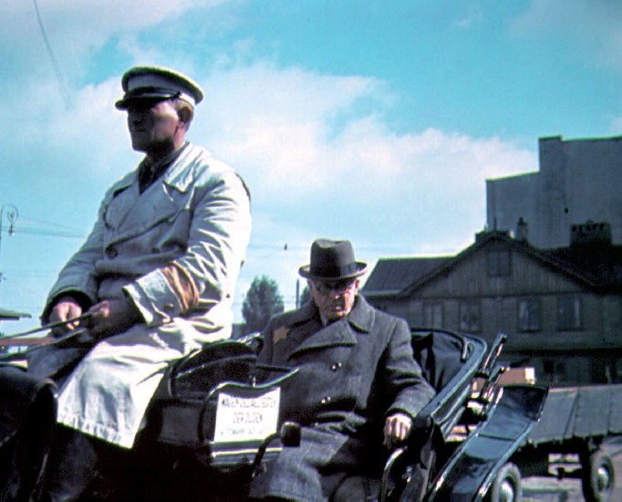 Иллюстрация к книге — Освенцим. Нацисты и &quot;окончательное решение еврейского вопроса&quot; [i_008.jpg]