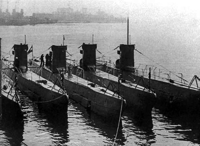 Иллюстрация к книге — «Пушечное мясо» Черчилля. Безоговорочная капитуляция [Autogen_eBook_id9.jpg]