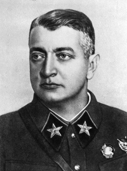 Иллюстрация к книге — Как Черчилль развязал Вторую Мировую. Главный виновник войны [i_039.jpg]