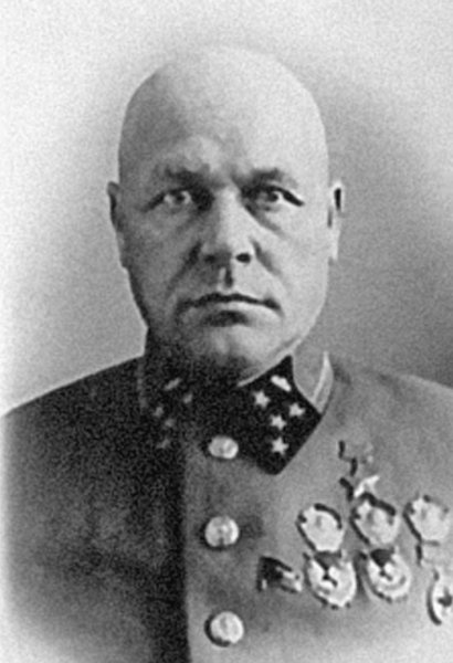 Иллюстрация к книге — Как Черчилль развязал Вторую Мировую. Главный виновник войны [i_049.jpg]