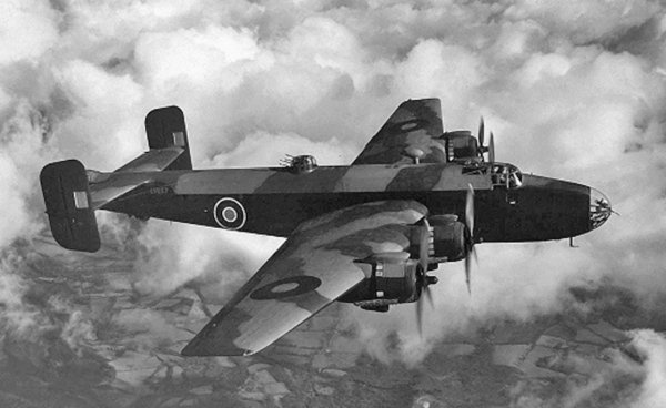 Иллюстрация к книге — Как Черчилль развязал Вторую Мировую. Главный виновник войны [i_058.jpg]