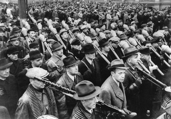 Иллюстрация к книге — Как Черчилль развязал Вторую Мировую. Главный виновник войны [i_059.jpg]