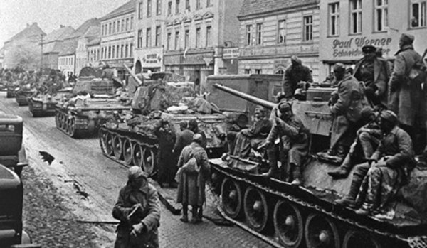 Иллюстрация к книге — Как Черчилль развязал Вторую Мировую. Главный виновник войны [i_060.jpg]