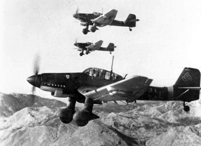 Иллюстрация к книге — Кто натравил Гитлера на СССР. Подстрекатели «Барбароссы» [Autogen_eBook_id40.jpg]